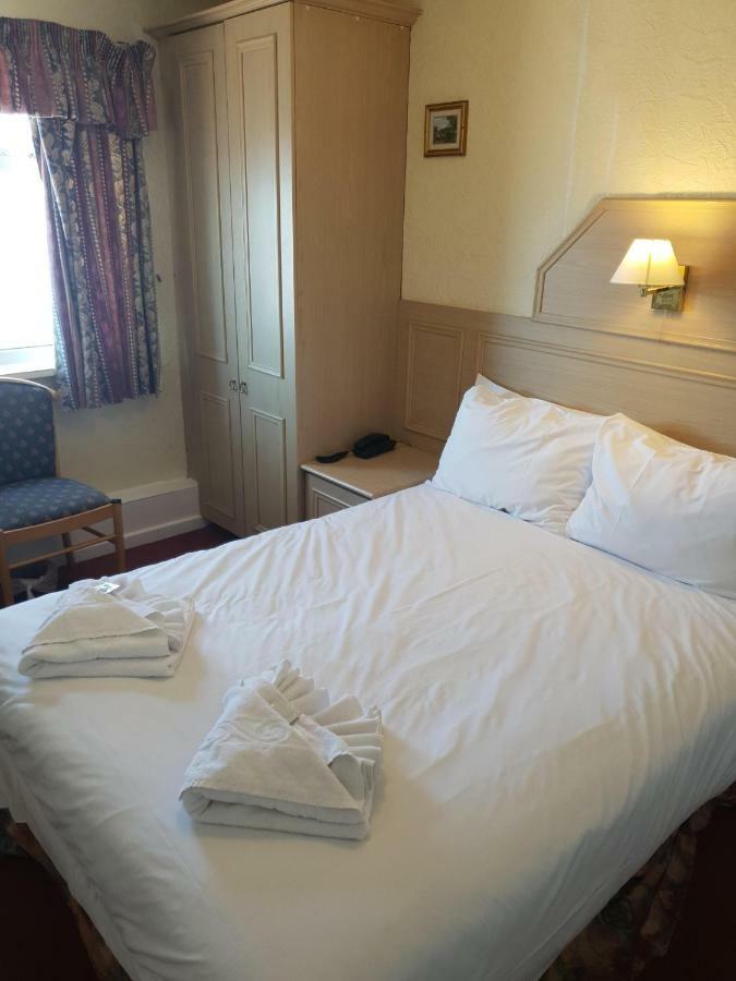 The Parisienne Hotel Μπλάκπουλ Εξωτερικό φωτογραφία